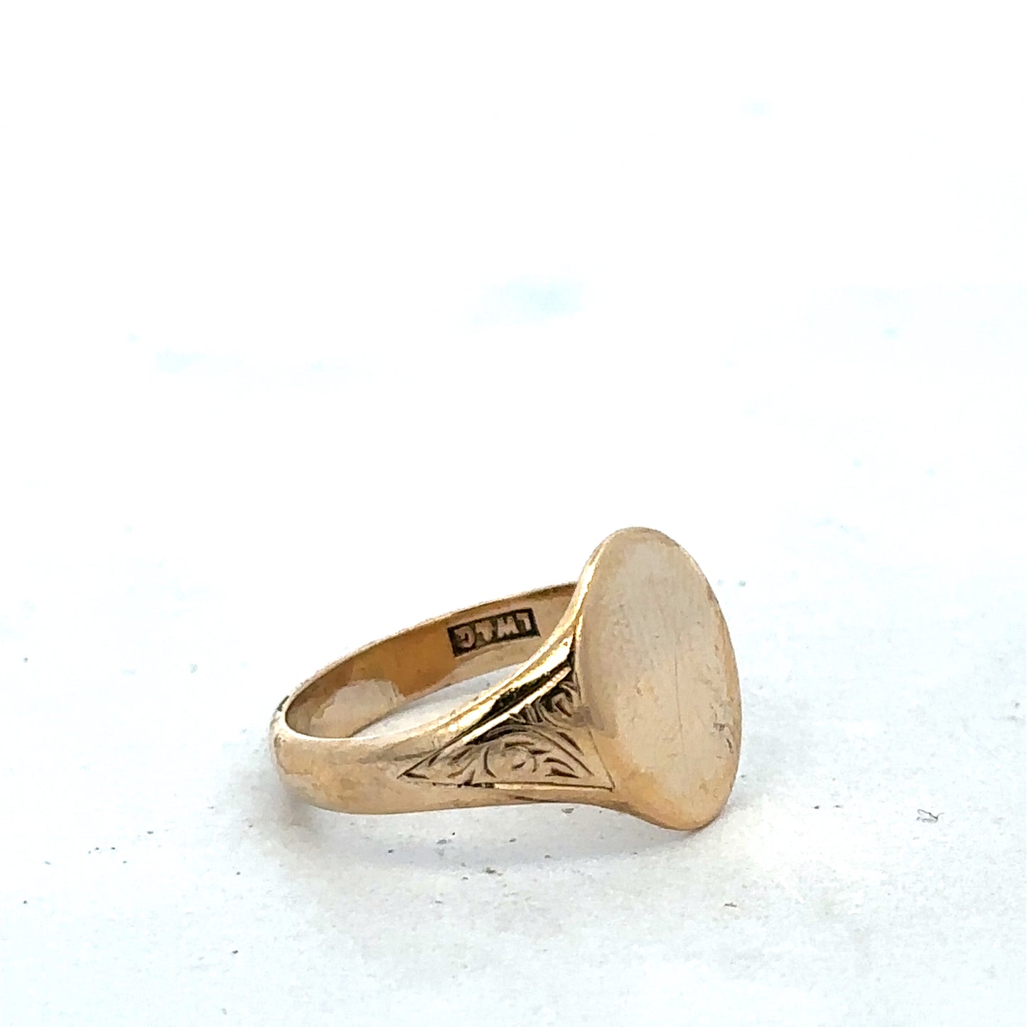 9ct yellow gold signet ring size P (sh27381b)