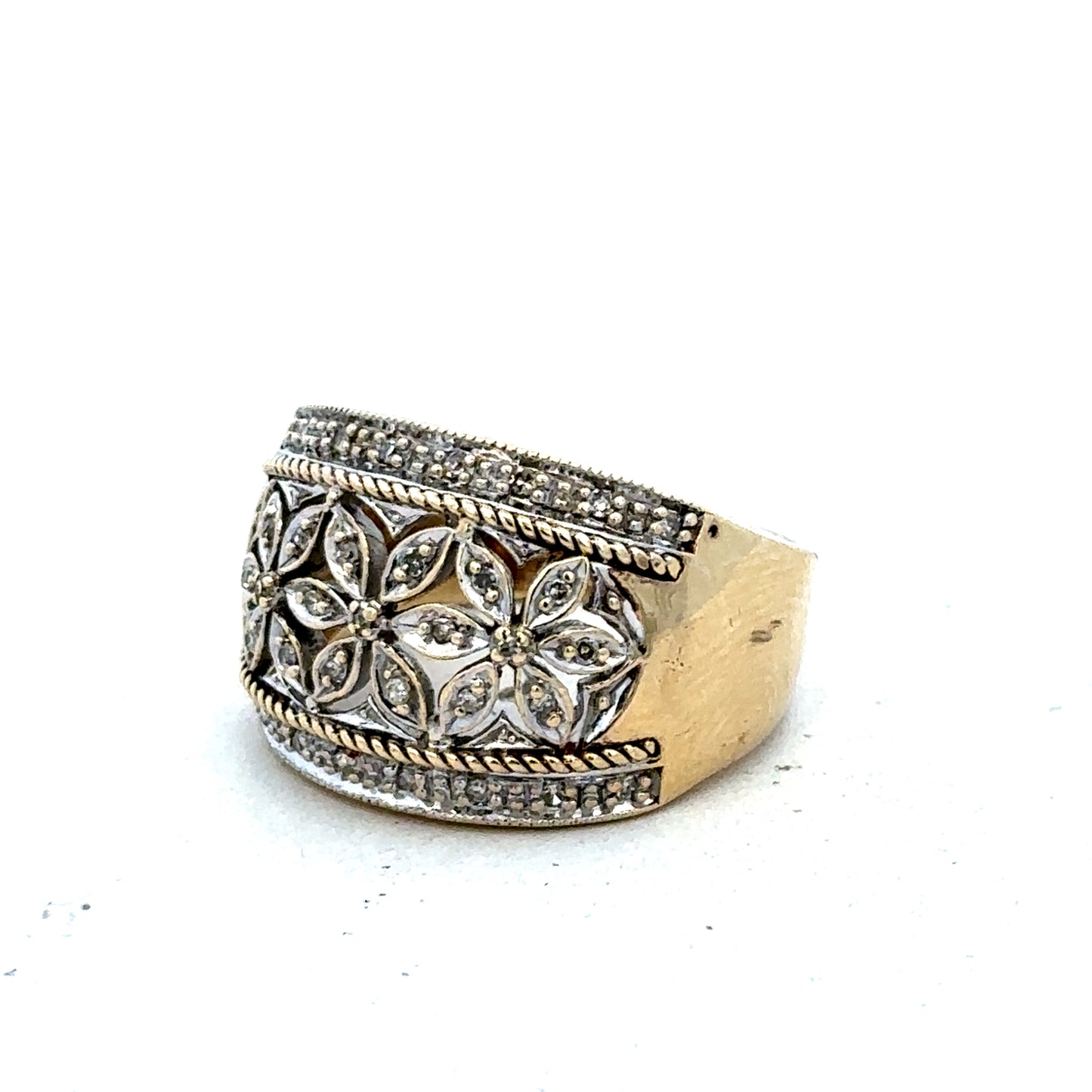 9ct yellow and white gold diamond ring  sh27468b