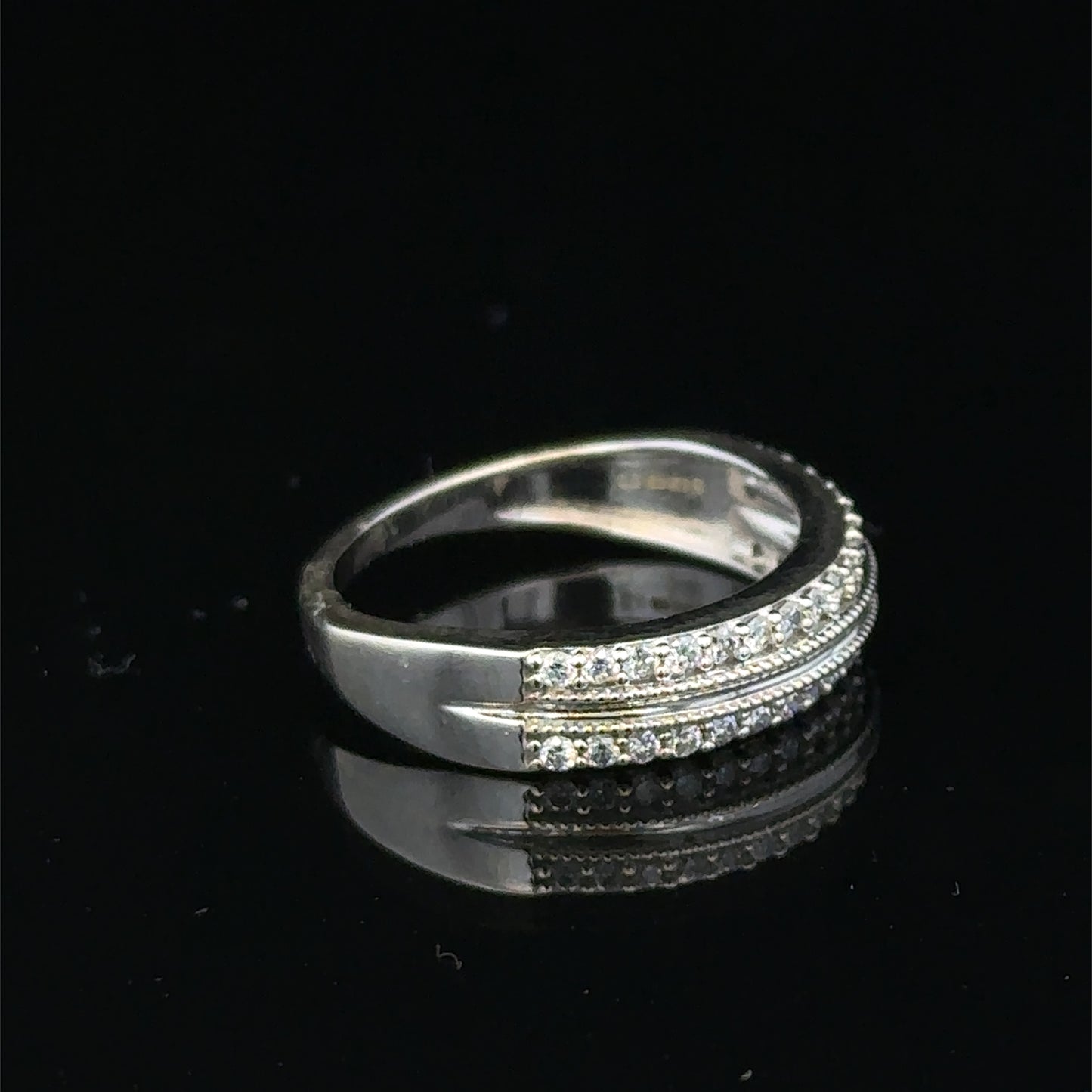 9ct white gold diamond ring sh25598l