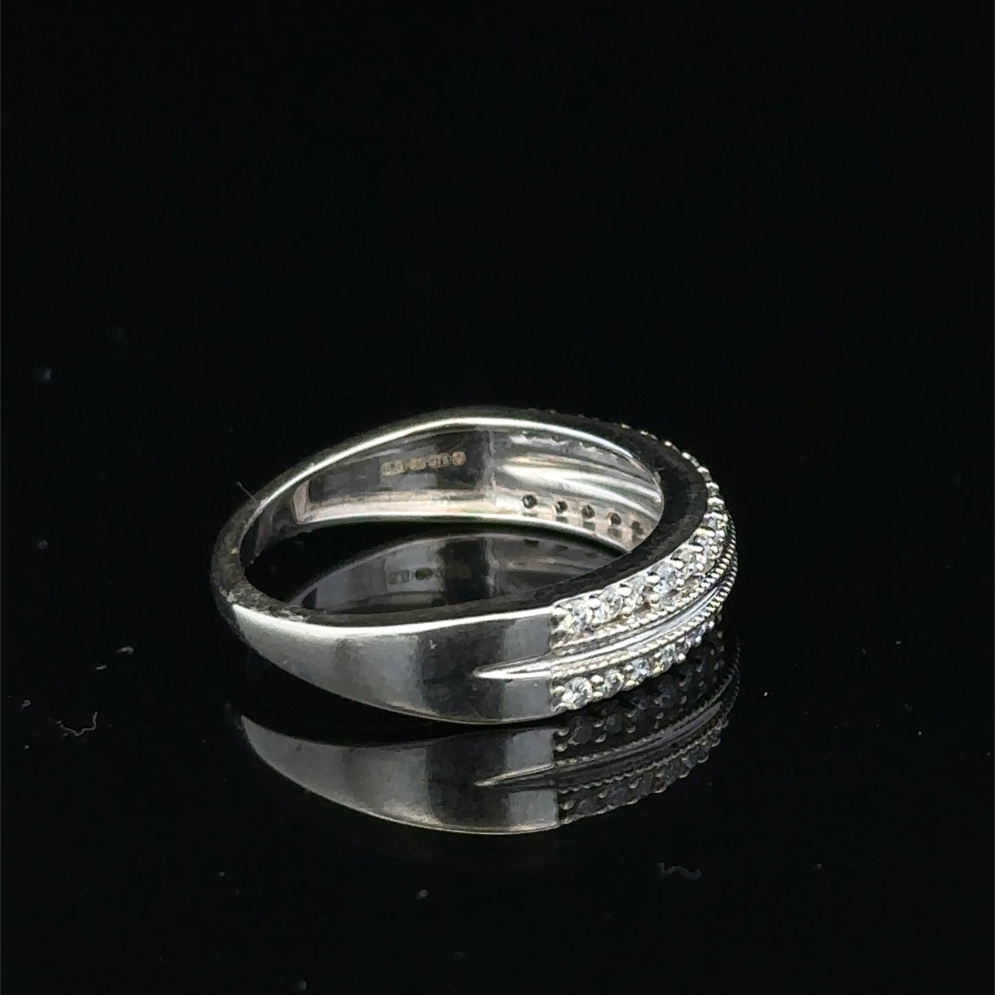 9ct white gold diamond ring sh25598l