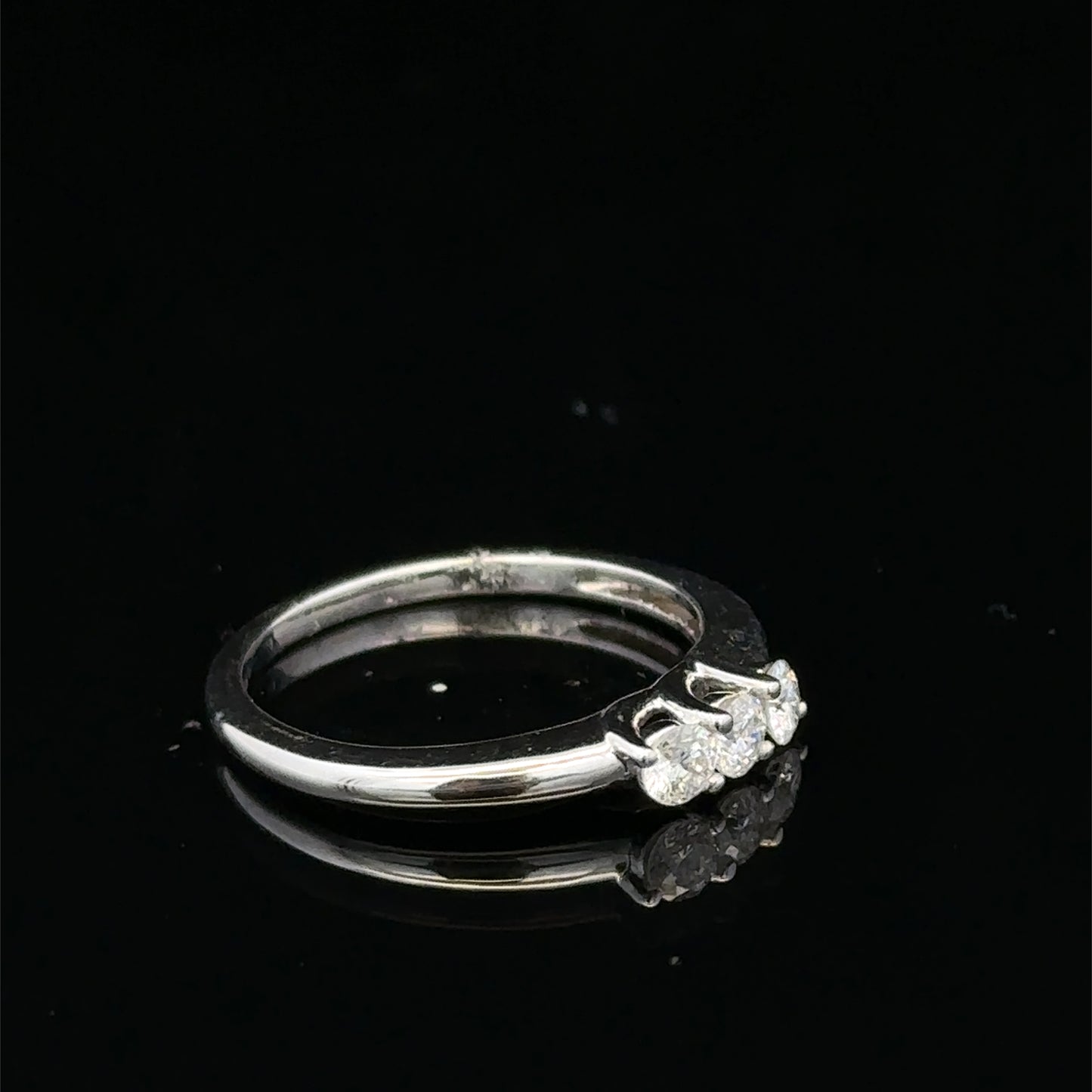 18ct white gold diamond ring sh26659b