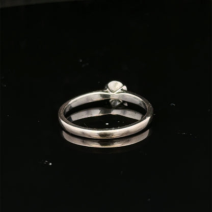 18ct white gold diamond solitaire ring  sh25643l