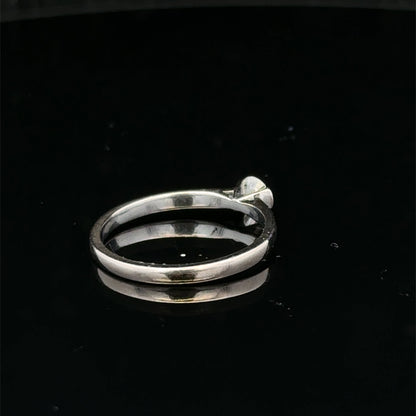 18ct white gold diamond solitaire ring  sh25643l