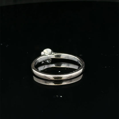 18ct white gold diamond solitaire ring  sh25643l