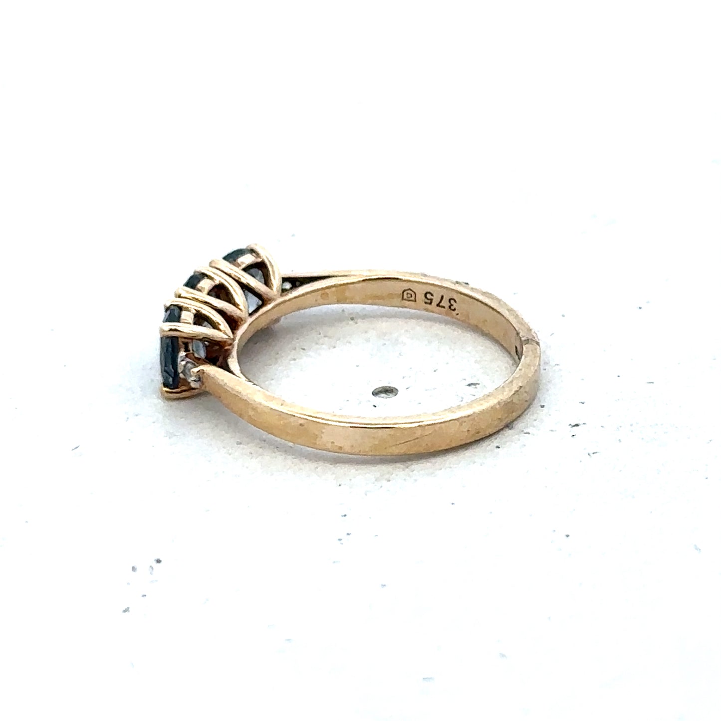9ct yellow gold ring size L (sh25679l)
