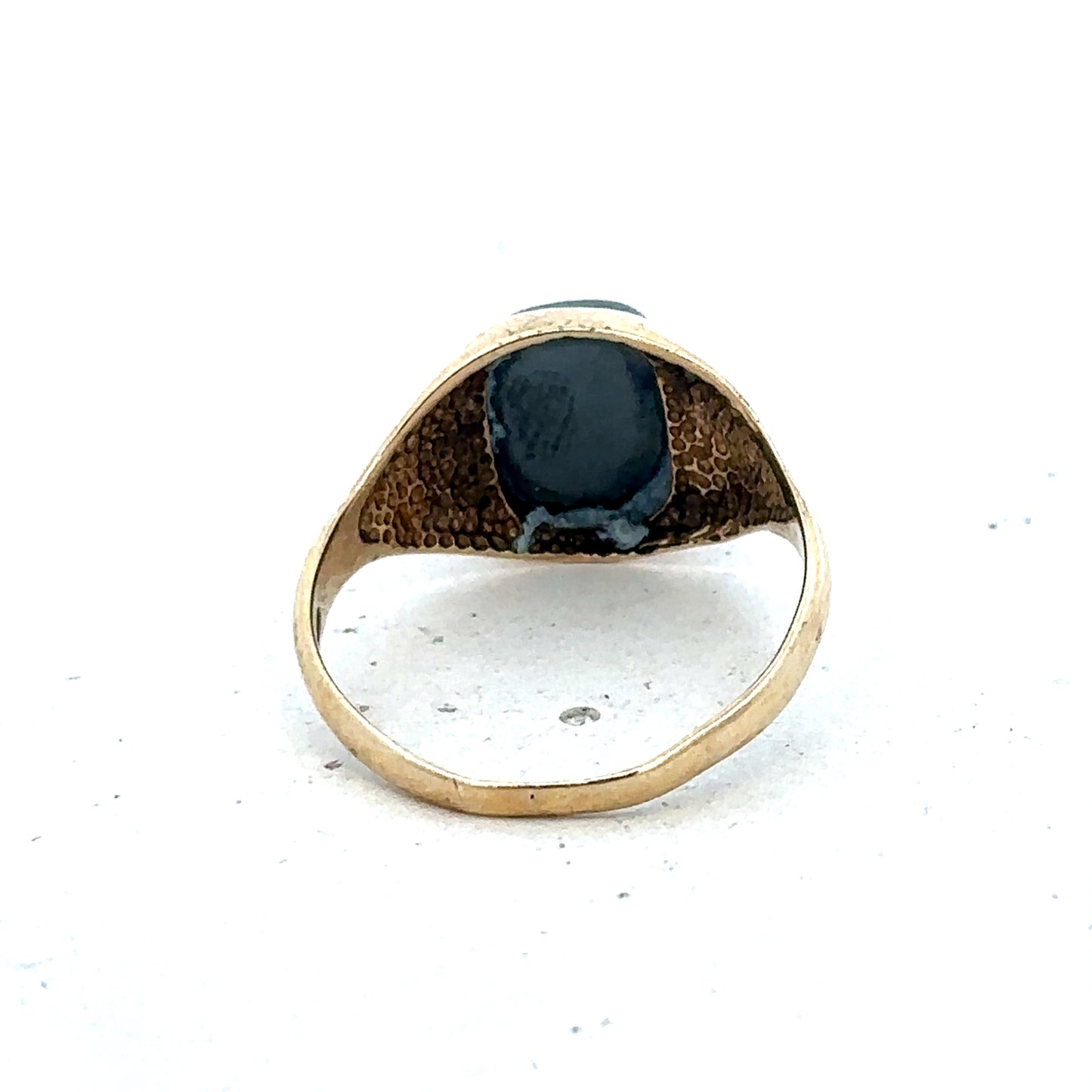 9ct yellow gold signet ring size S (sh25570l)