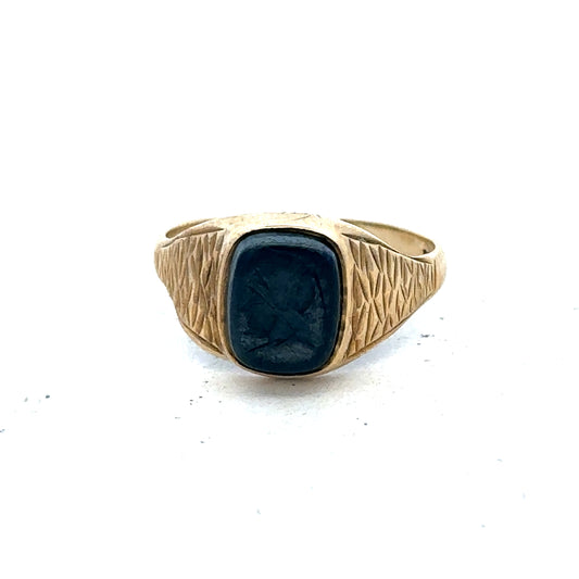 9ct yellow gold signet ring size S (sh25570l)