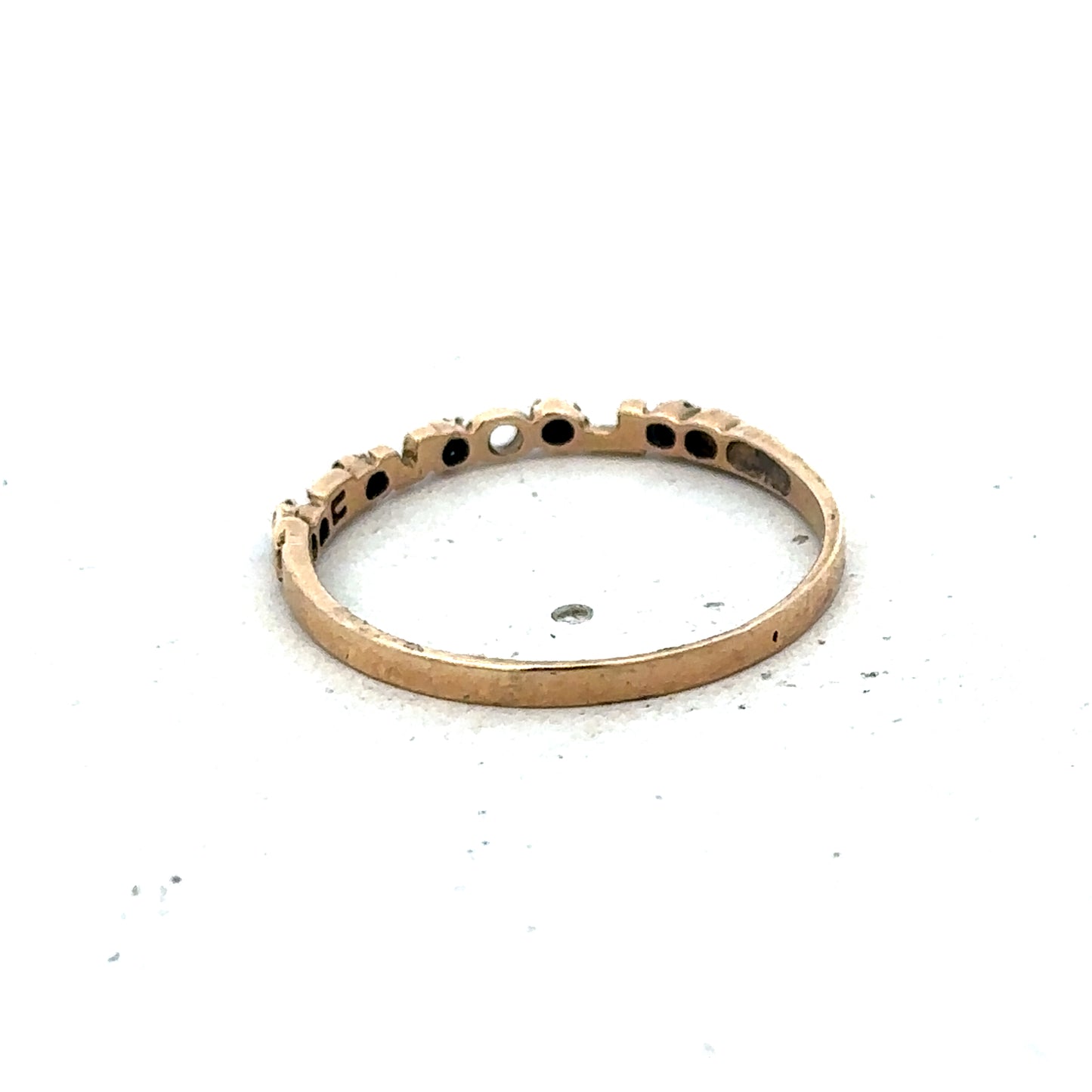9ct yellow gold ring size R (sh25601l)