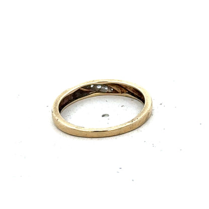 9ct yellow gold diamond ring size N (sh25634l)