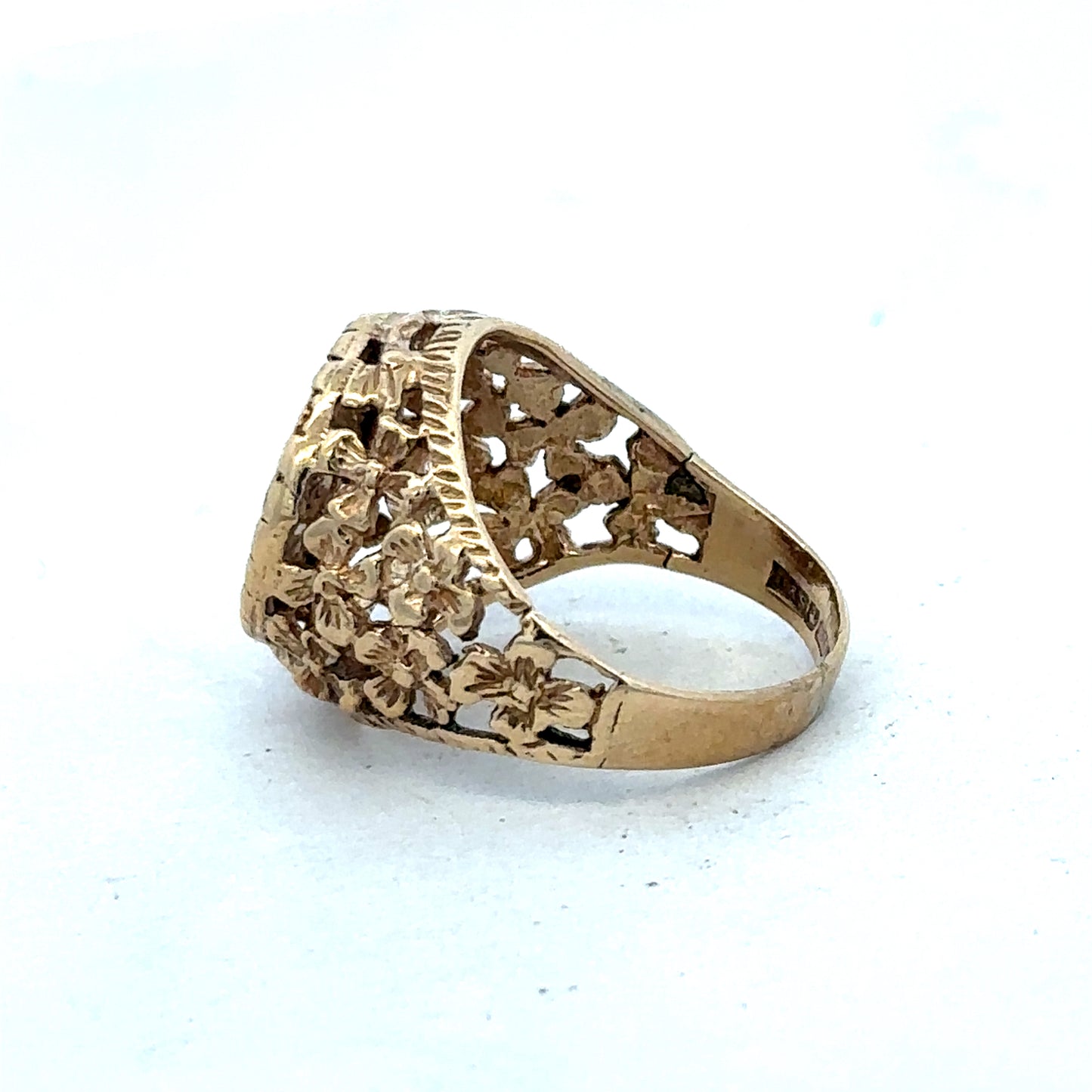 9ct yellow gold ring size M (sh27519b)