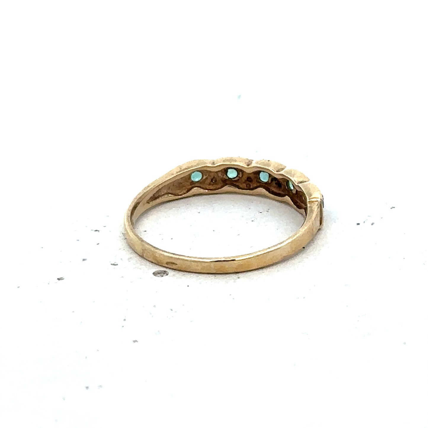 9ct yellow gold ring size N1/2 (sh25567l)