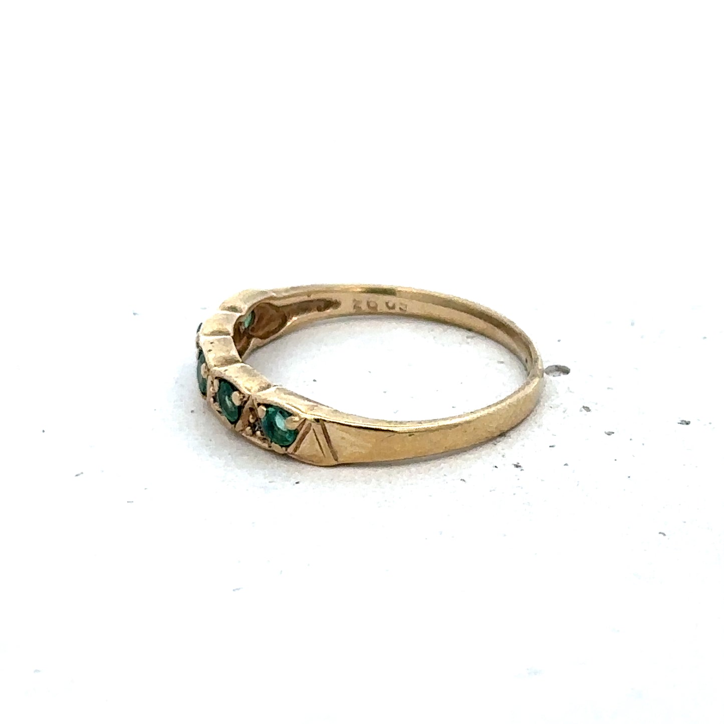 9ct yellow gold ring size N1/2 (sh25567l)