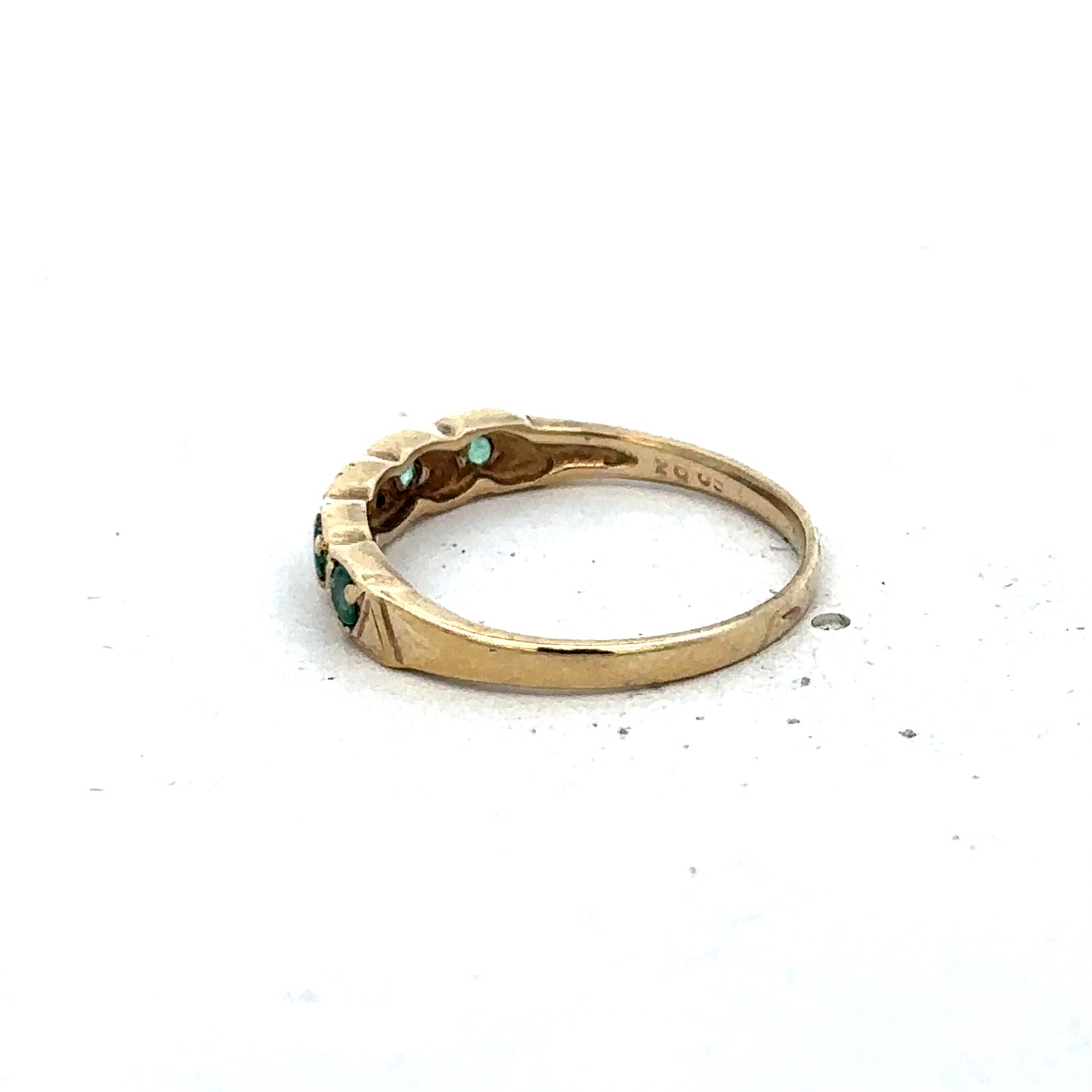 9ct yellow gold ring size N1/2 (sh25567l)
