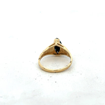 9ct yellow gold sapphire and diamond ring size M (sh27327b)