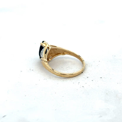 9ct yellow gold sapphire and diamond ring size M (sh27327b)