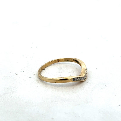 9ct yellow gold diamond ring size P1/2 (sh27320b)