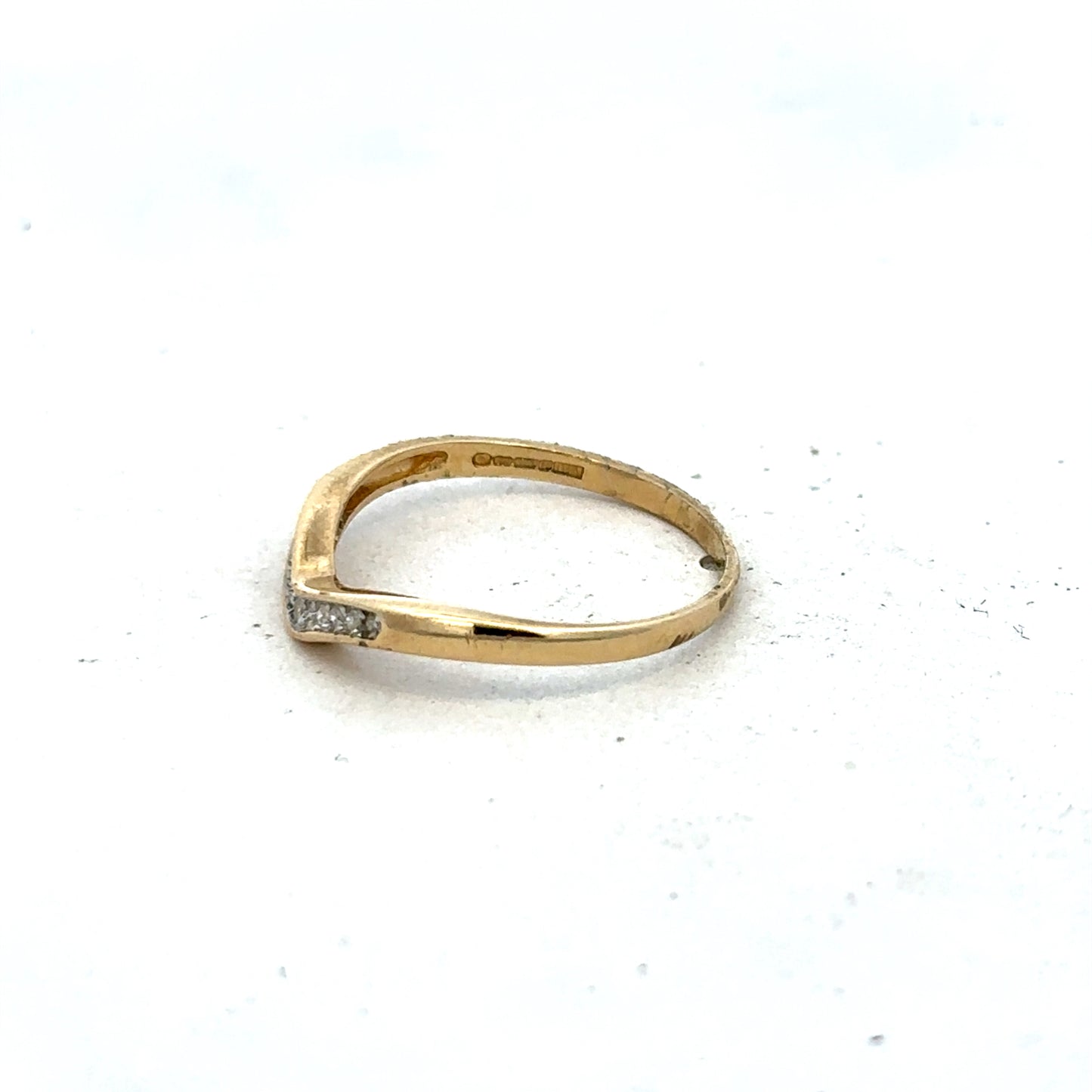 9ct yellow gold diamond ring size P1/2 (sh27320b)