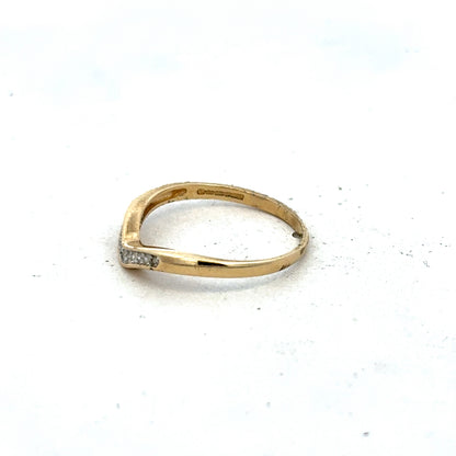 9ct yellow gold diamond ring size P1/2 (sh27320b)