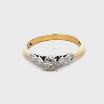 18ct Yellow gold and platinum diamond ring Size M 2.6g