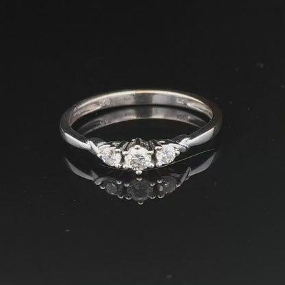 9ct white gold diamond ring size Q1/2