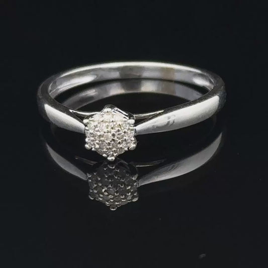 9ct white gold diamond ring size R1/2