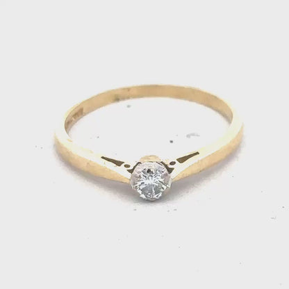9ct yellow gold Diamond solitaire Ring