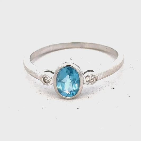 9ct white gold topaz and diamond ring size Q (sh26598b)