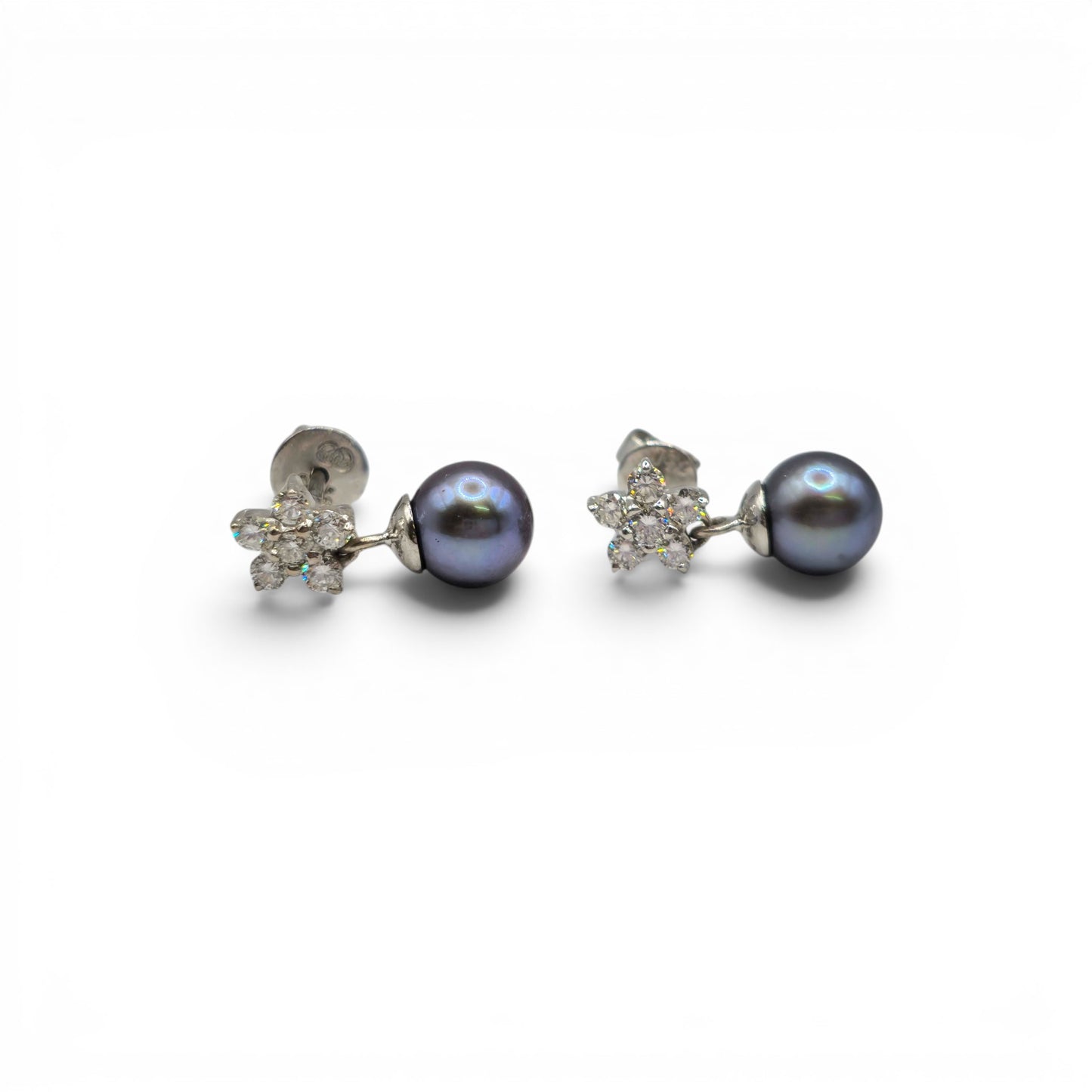 Reeves and Sons 18ct white gold diamond and pearl earrings, featuring elegant pearl drops and sparkling diamonds.