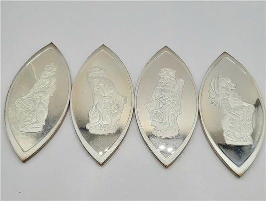 Reeves and Sons Queen's Beasts silver coin ingot with detailed design and silver finish, showcasing intricate craftsmanship.