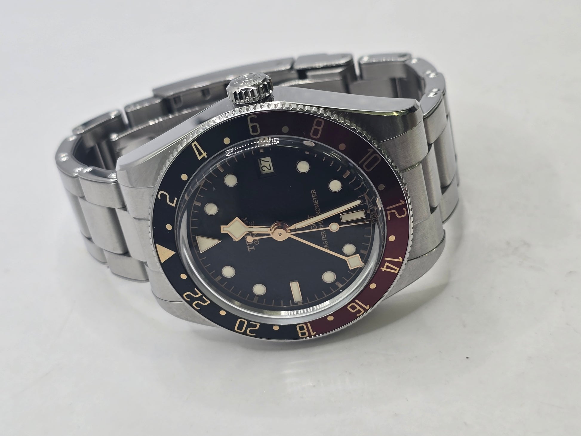 Reeves and Sons Tudor Black Bay 58 GMT Coke full set watch with black and red bezel, 2024 model, detailed close-up image.