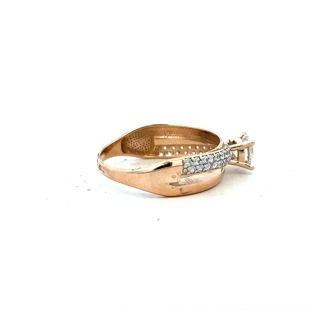 14ct gold ring in size P with a smooth band, unbranded, showcasing a close-up of the elegant gold jewelry piece.