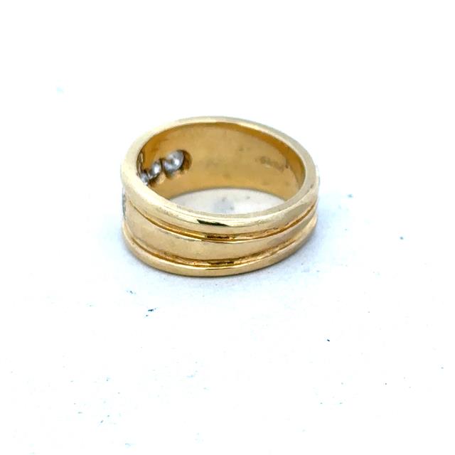 14ct yellow gold diamond ring with a size J1/2, featuring a sparkling diamond design, unbranded jewelry accessory.