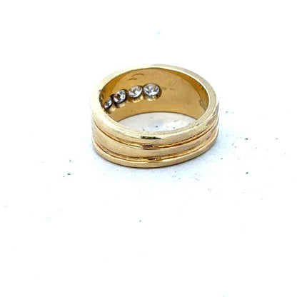 14ct yellow gold diamond ring in size J1/2, featuring a sparkling diamond on a classic band.