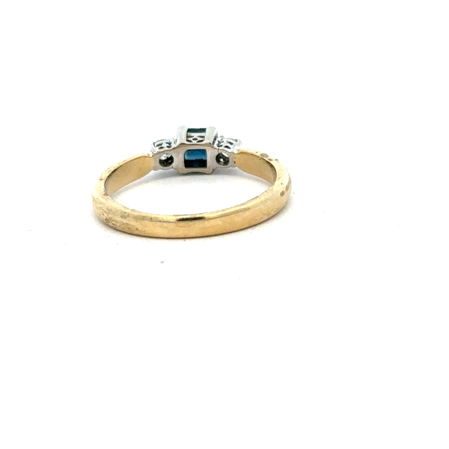 14ct yellow gold diamond ring in size M, featuring a sparkling diamond setting, unbranded jewelry piece.