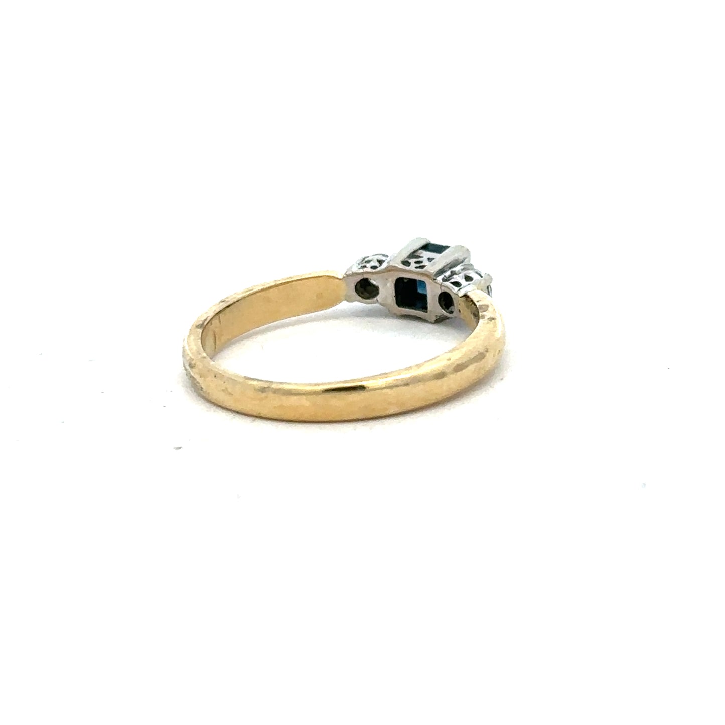 14ct yellow gold diamond ring in size M with sparkling diamonds, unbranded jewelry showcasing elegant craftsmanship.