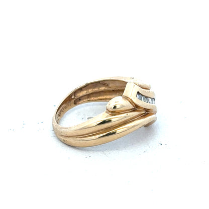 14ct yellow gold diamond ring in size M featuring a sparkling central diamond, unbranded jewelry accessory.