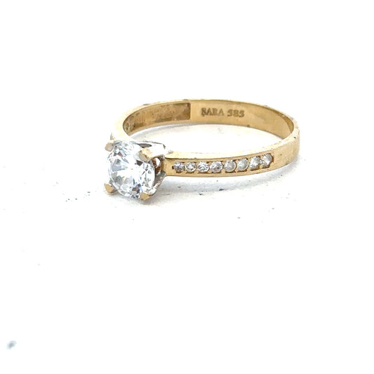 14ct yellow gold ring in size O with a simple band design, unbranded, shown on a white background.