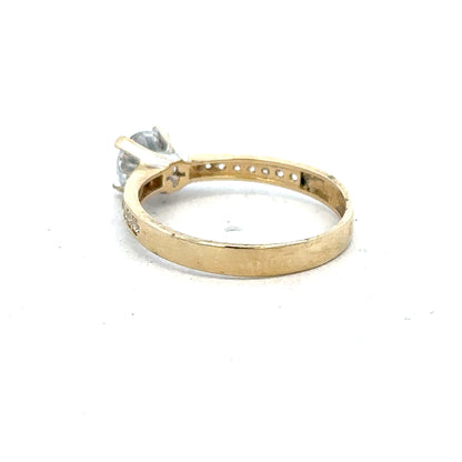 14ct yellow gold ring in size O with a smooth band, unbranded, displayed on a plain background.