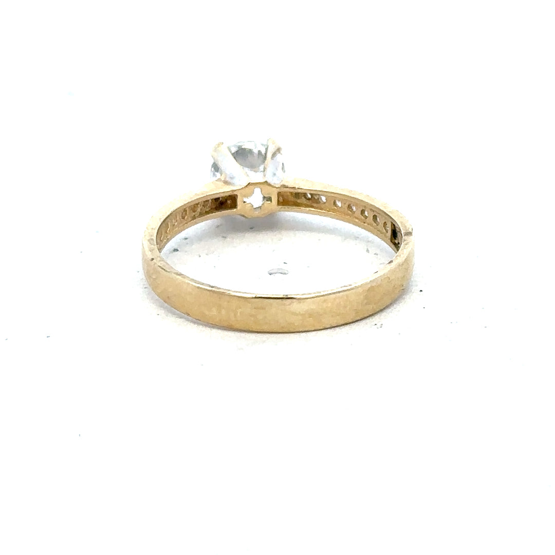 14ct yellow gold ring size O with a polished finish, showcasing its elegant, classic design. Unbranded jewelry accessory.