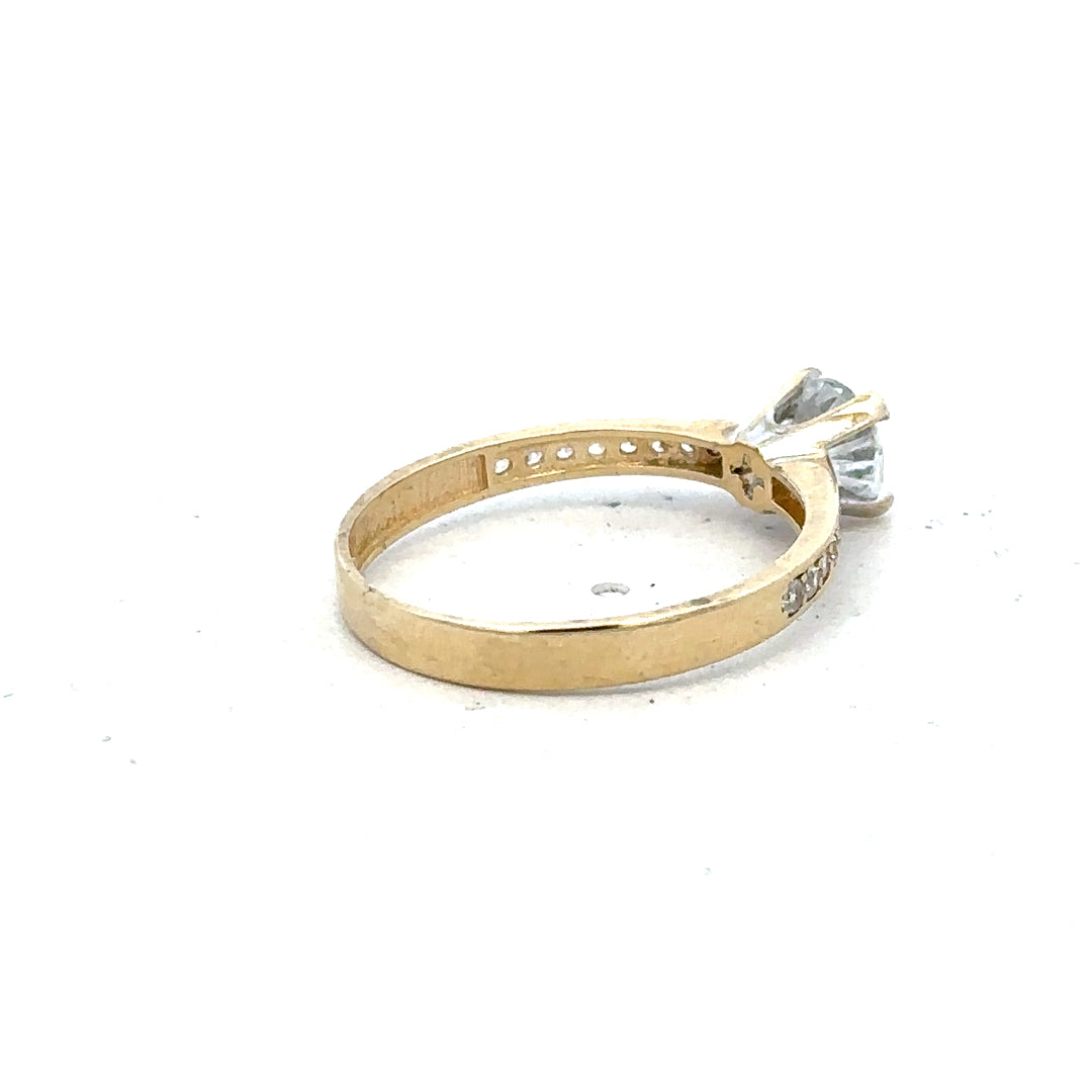 14ct yellow gold ring in size O with a simple band design, unbranded, shown on a plain background.