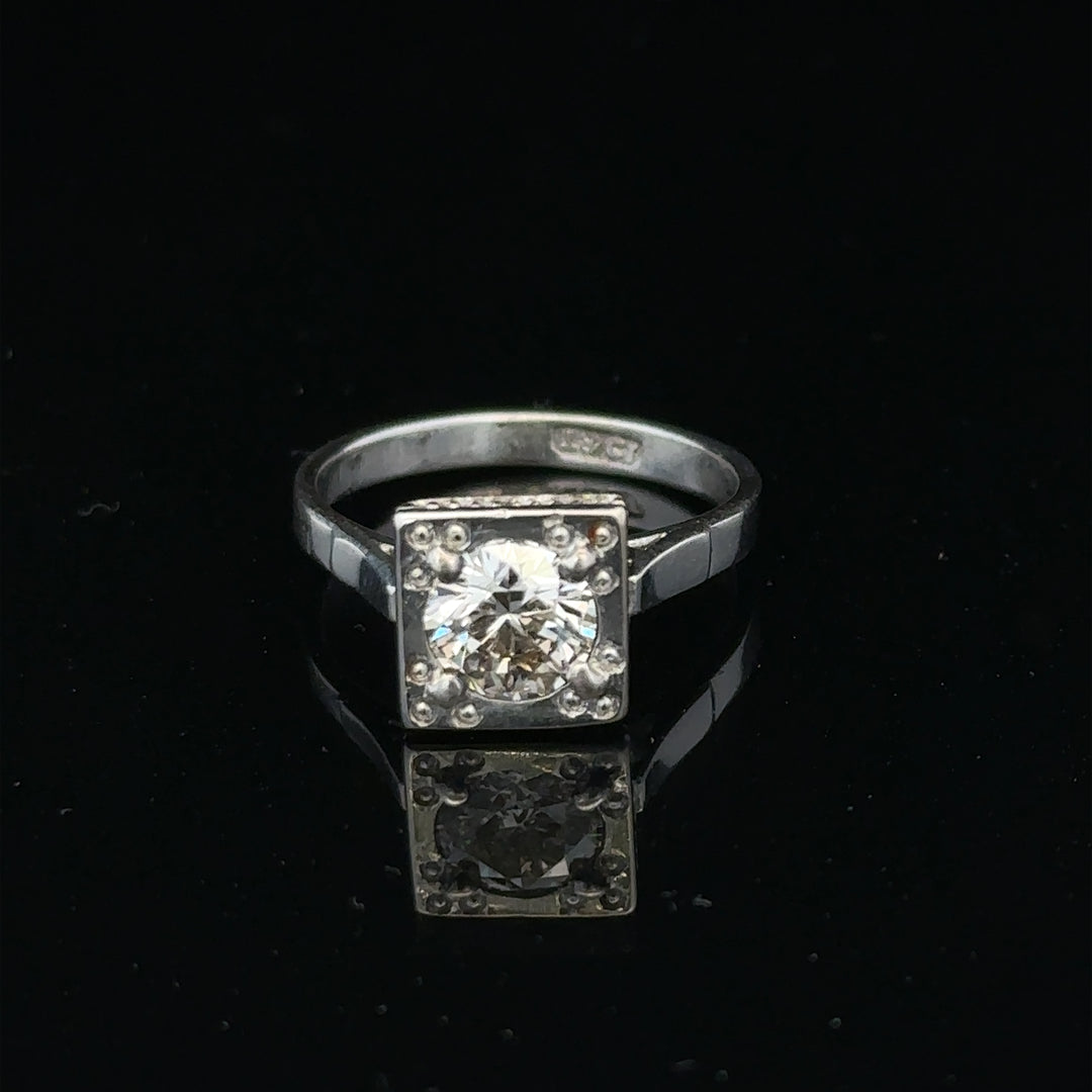 18ct white gold diamond ring with 0.89ct diamonds, size L, 3.9g, unbranded jewelry accessory.