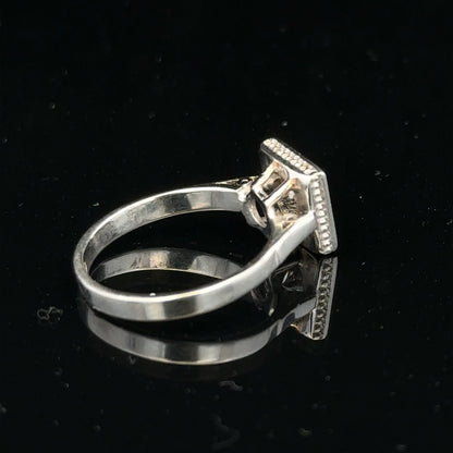 18ct white gold diamond ring with 0.89ct total carat weight, size L, featuring a sleek design and 3.9g weight.