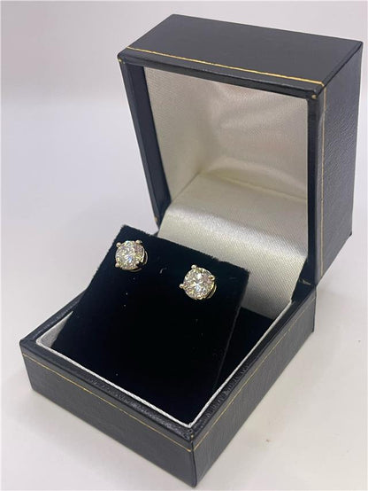 18ct white gold diamond earrings with 1.80 carats lab-created diamonds, color E, VS1 clarity, IGI certified, elegant jewelry.
