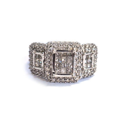 18ct white gold diamond ring with 1 carat center stone, size Q1/2, showcasing a sparkling gemstone and elegant band design.