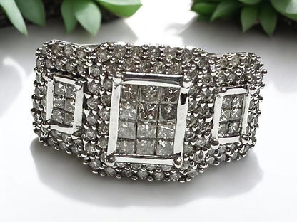18ct white gold diamond ring with 1 carat center stone, size Q1/2, crafted in unbranded design with elegant setting.