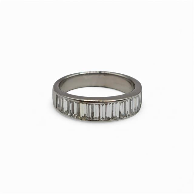 18ct white gold diamond ring with sparkling gemstones, featuring a sleek, elegant design.