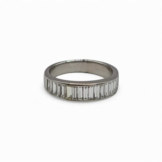 18ct white gold diamond ring with sparkling gemstones, featuring a sleek, elegant design.