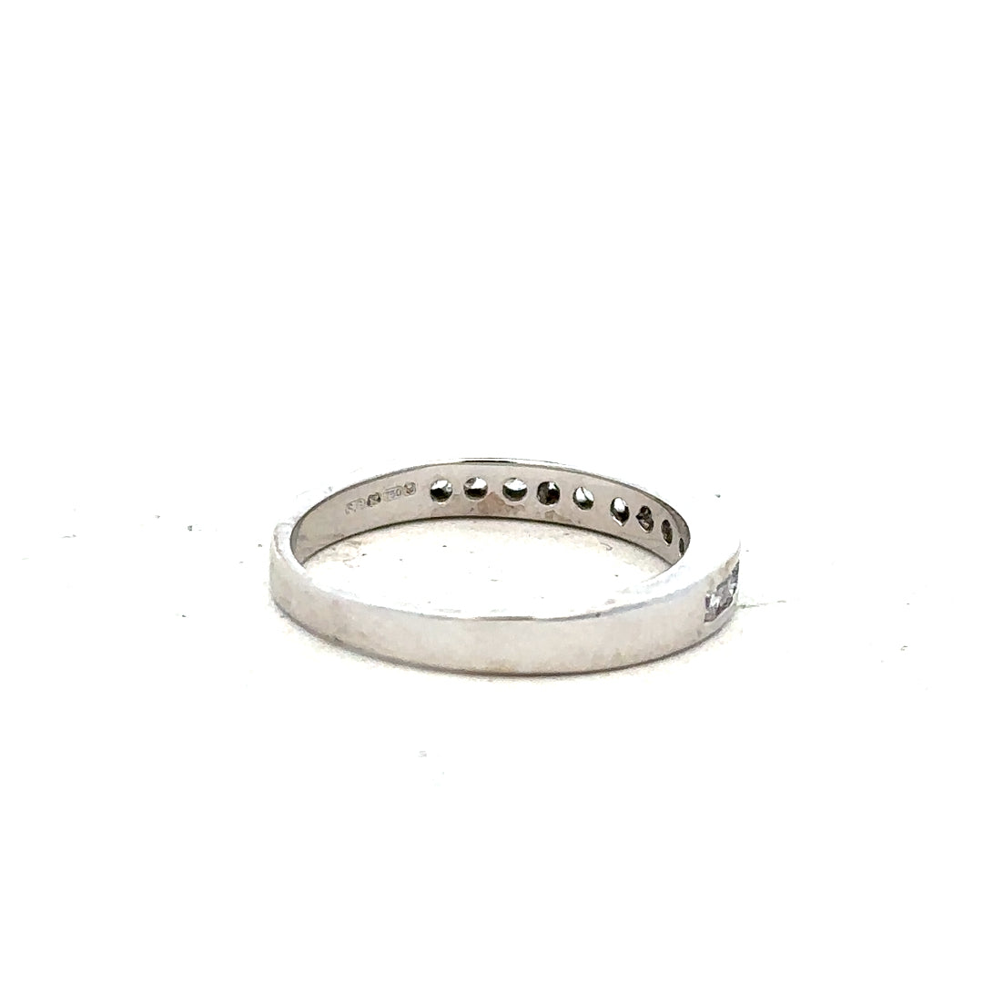 18ct white gold diamond ring in size J with sparkling diamonds, featuring a classic and elegant design.