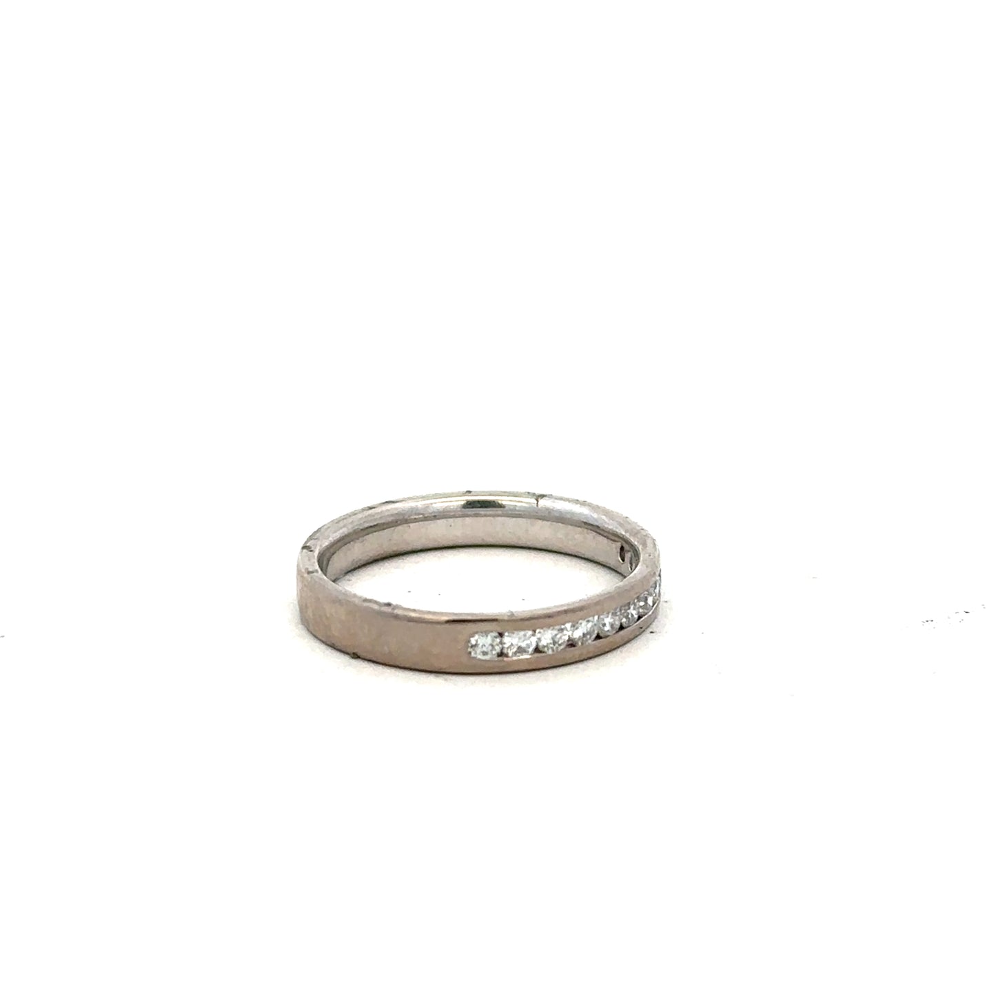 18ct white gold diamond ring in size J1/2 featuring a sparkling diamond setting, unbranded jewelry accessory.