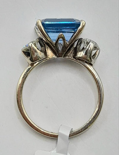 18ct white gold diamond ring in size M with sparkling diamonds, featuring a sleek and elegant design.